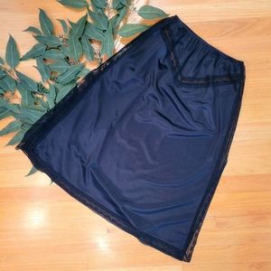 VTG Flair Black & Lace Inset Half Slip Sz S/M